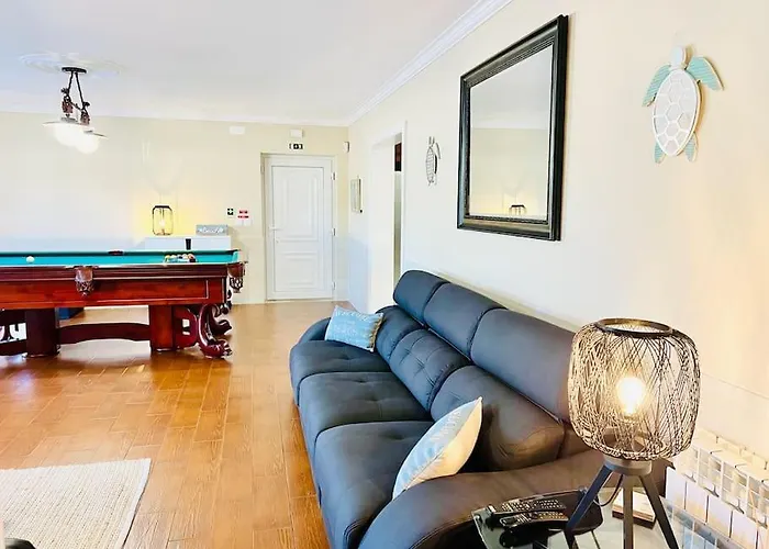 Antonio's Captain House Close To Beaches Holiday home