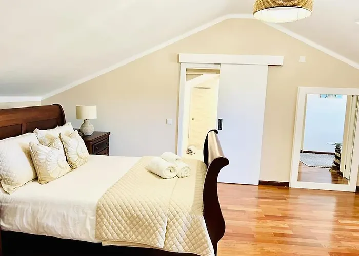 Holiday home Antonio's Captain House Close To Beaches Atouguia Da Baleia