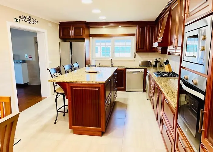 Antonio's Captain House Close To Beaches * Atouguia Da Baleia